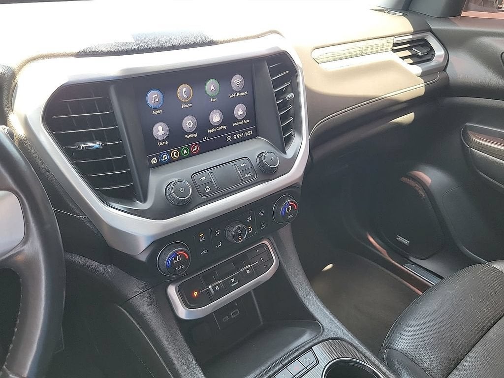 2020 GMC Acadia SLT