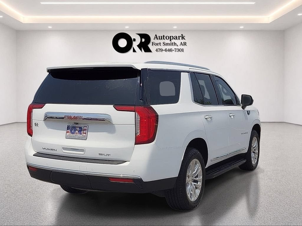 2023 GMC Yukon SLT