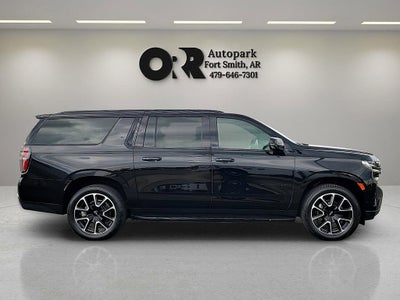 2023 Chevrolet Suburban RST