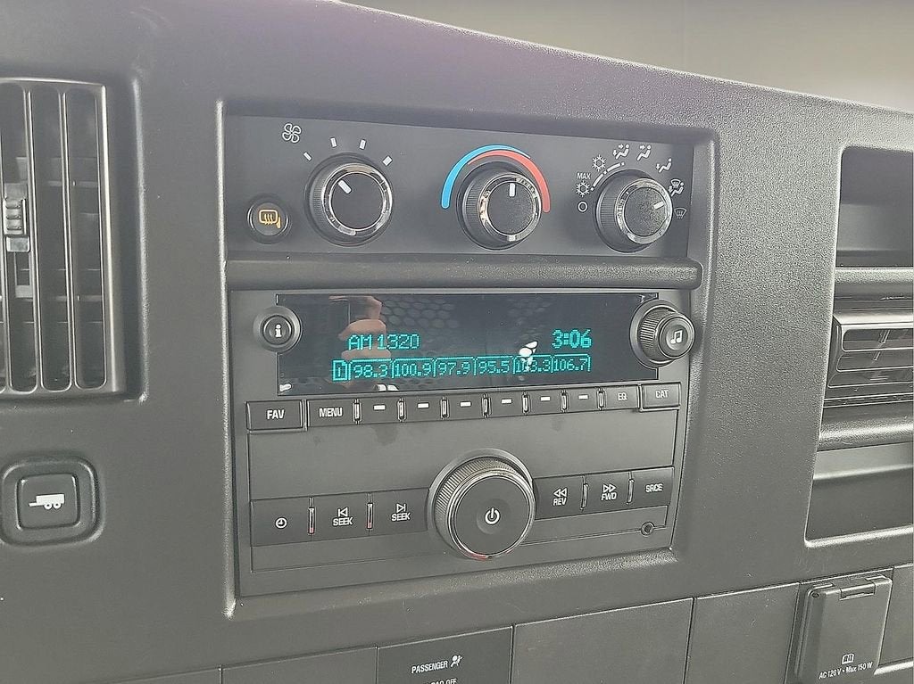 2024 GMC Savana Cargo 2500 Work Van