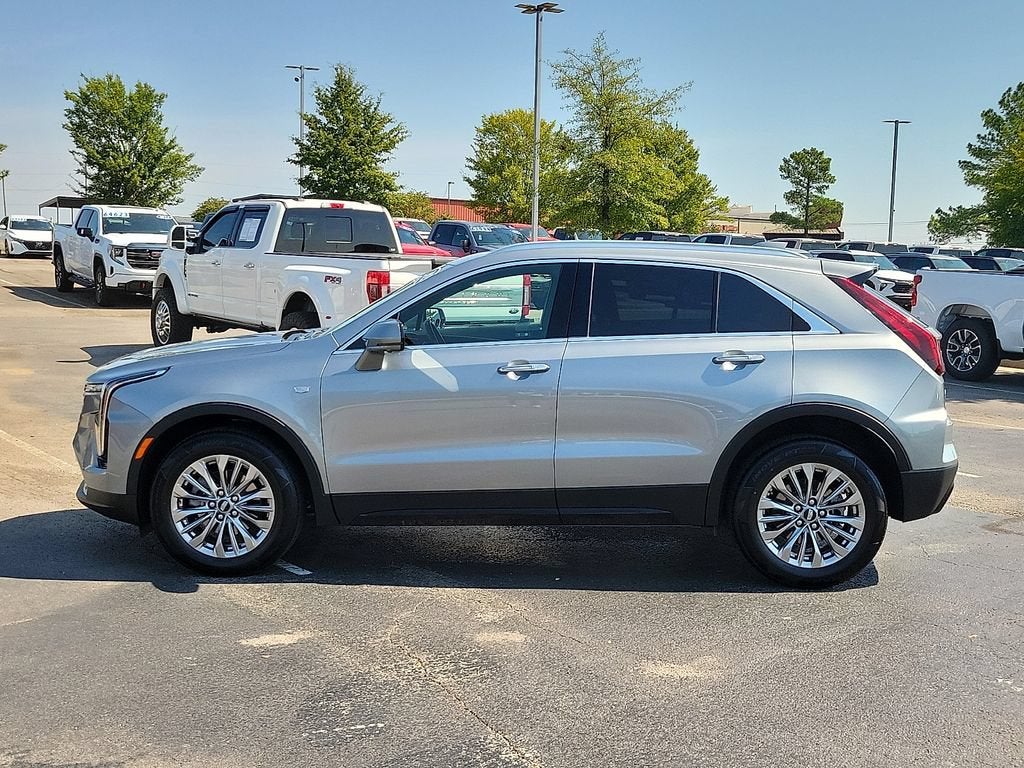 2025 Cadillac XT4 Premium Luxury