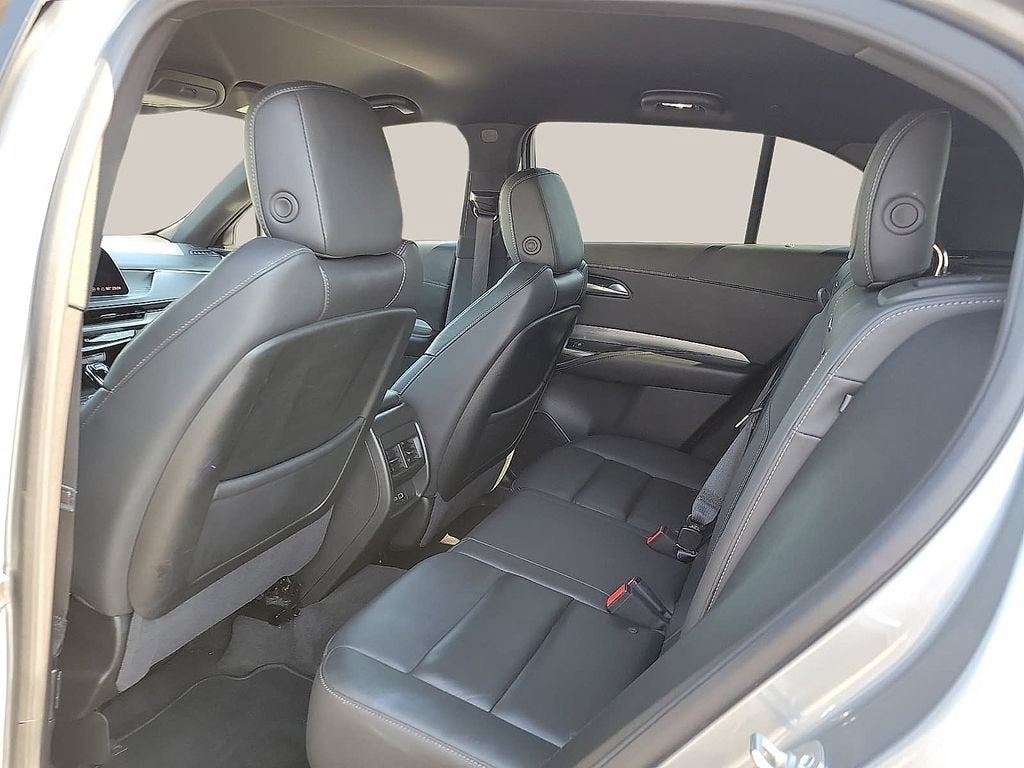 2025 Cadillac XT4 Premium Luxury