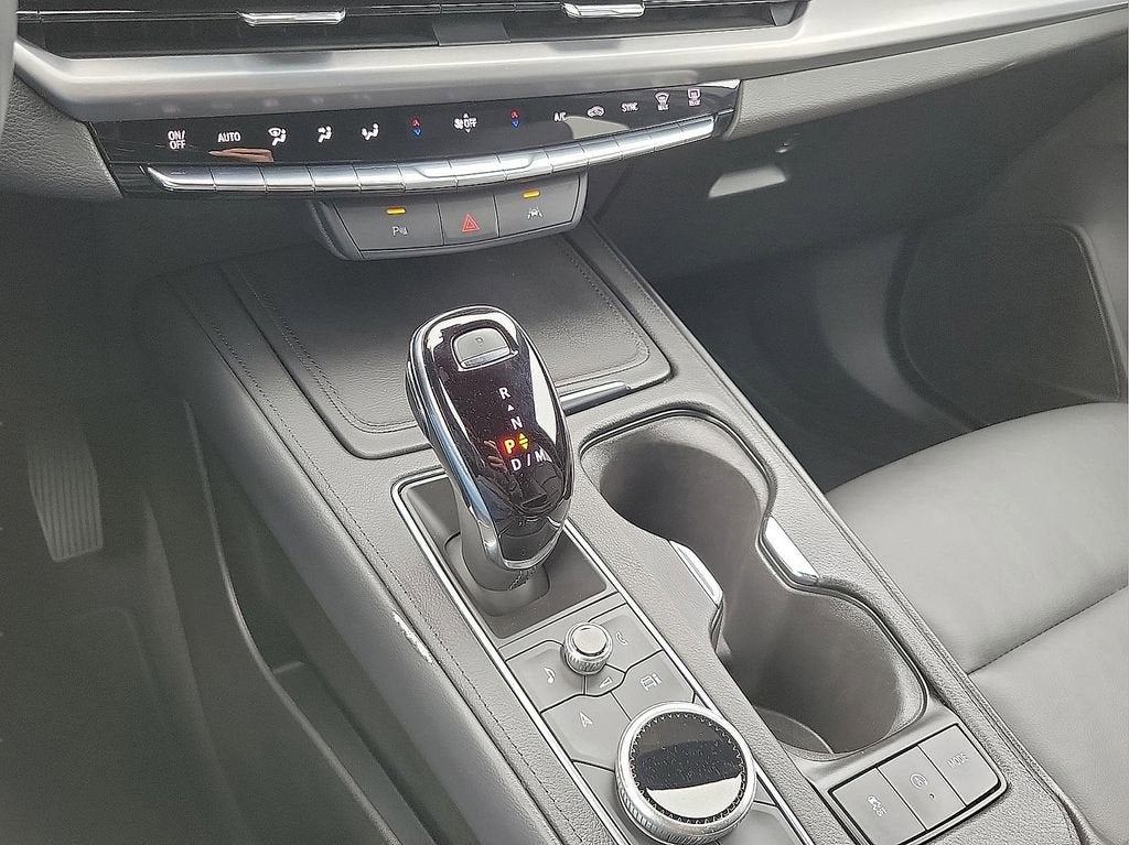 2025 Cadillac XT4 Premium Luxury