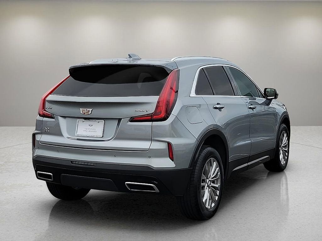 2025 Cadillac XT4 Premium Luxury