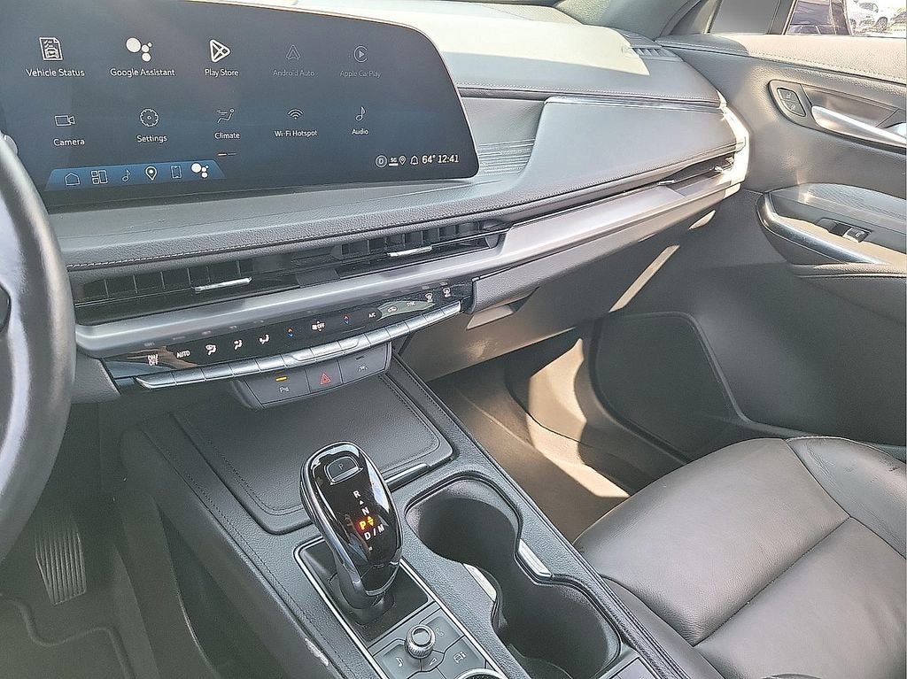 2025 Cadillac XT4 Premium Luxury