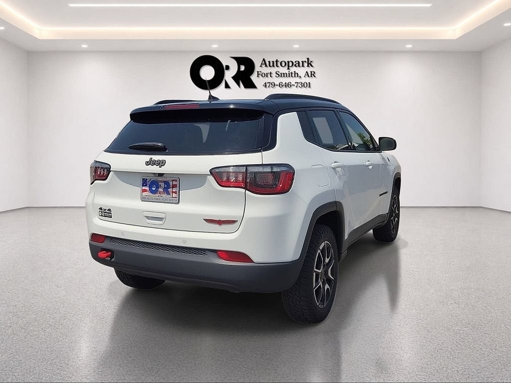 2025 Jeep Compass Trailhawk