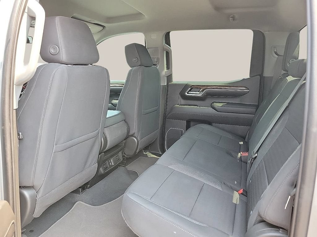 2023 GMC Sierra 1500 SLE