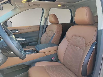 2025 Nissan Pathfinder Platinum
