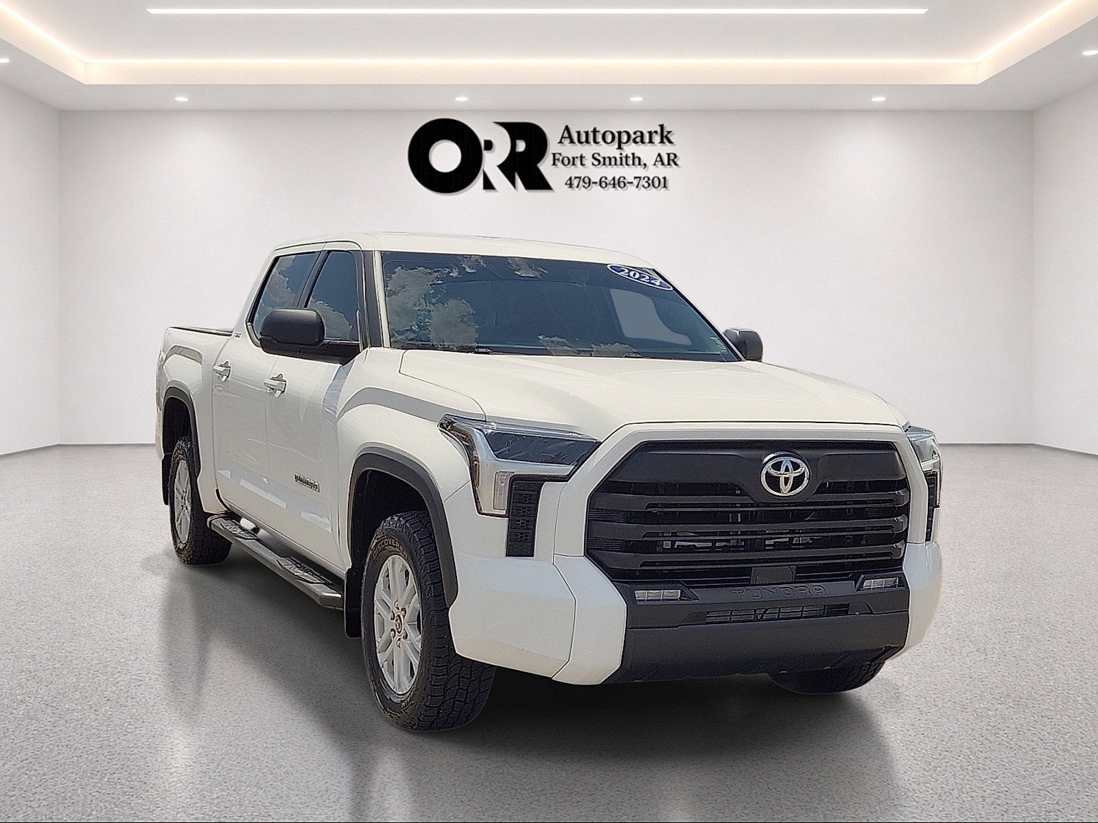 2024 Toyota Tundra 4WD SR5