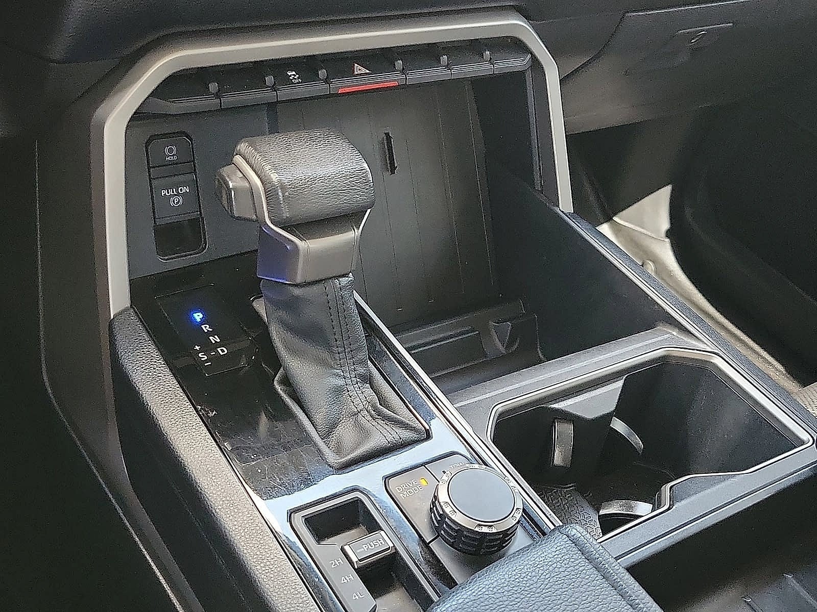 2024 Toyota Tundra 4WD SR5
