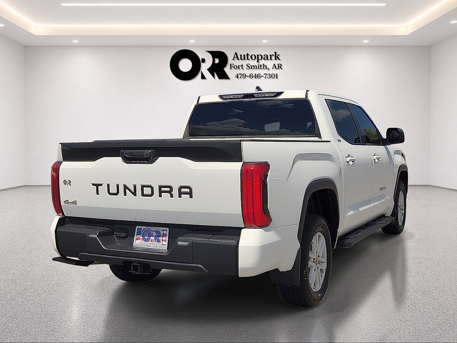 2024 Toyota Tundra 4WD SR5