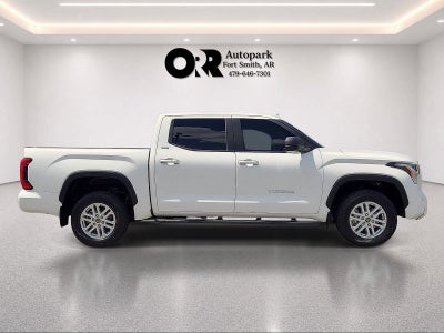 2024 Toyota Tundra 4WD SR5