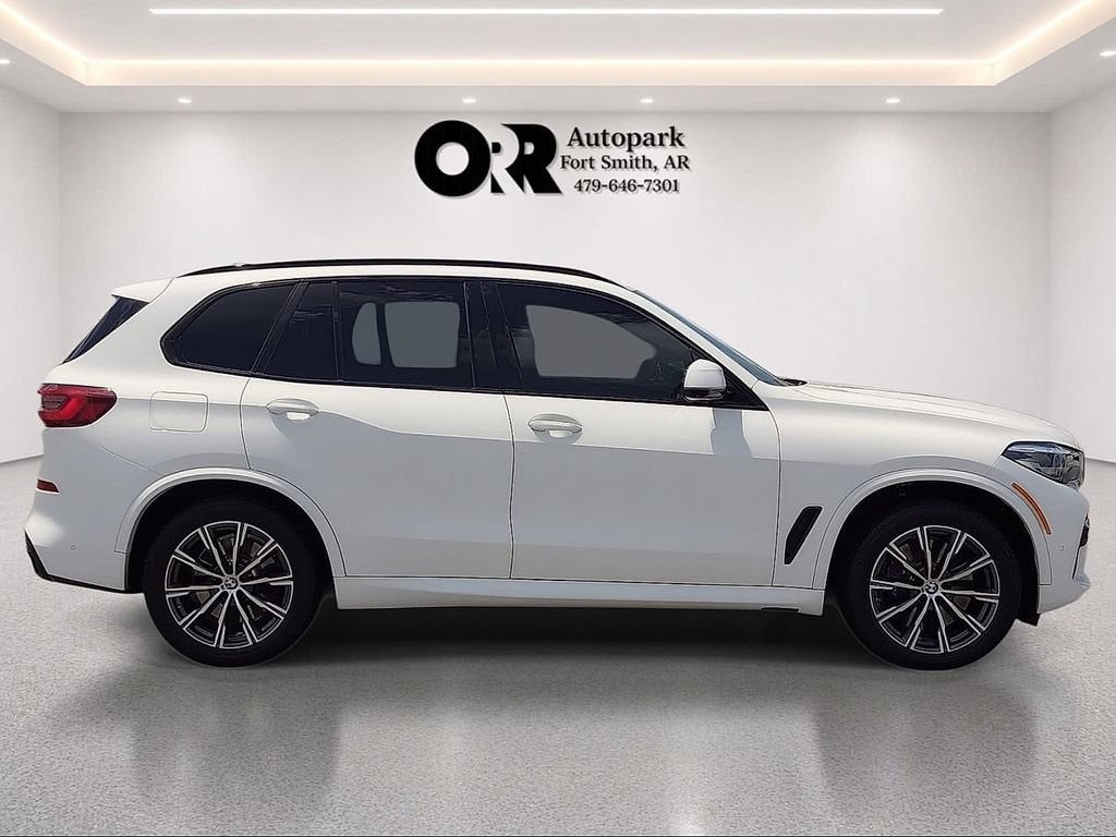 2022 BMW X5 M50i