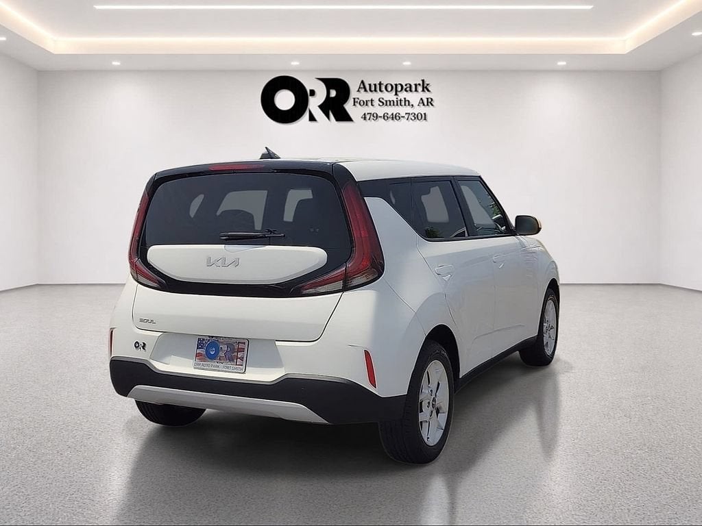 2024 Kia Soul LX