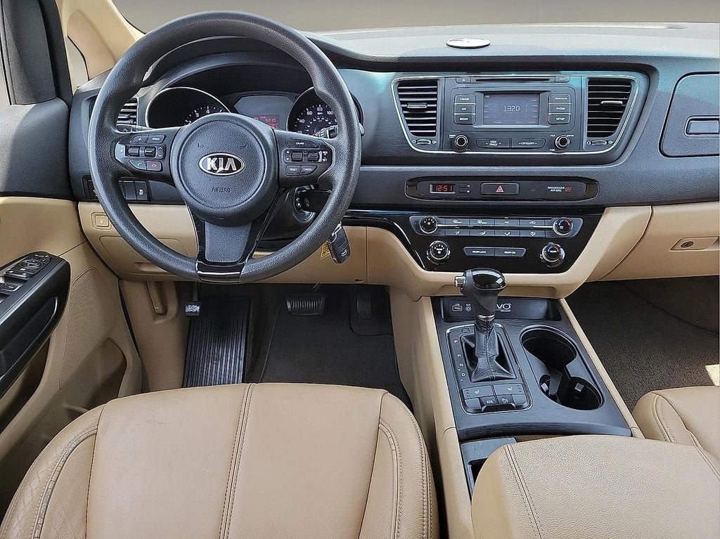 2016 Kia Sedona LX