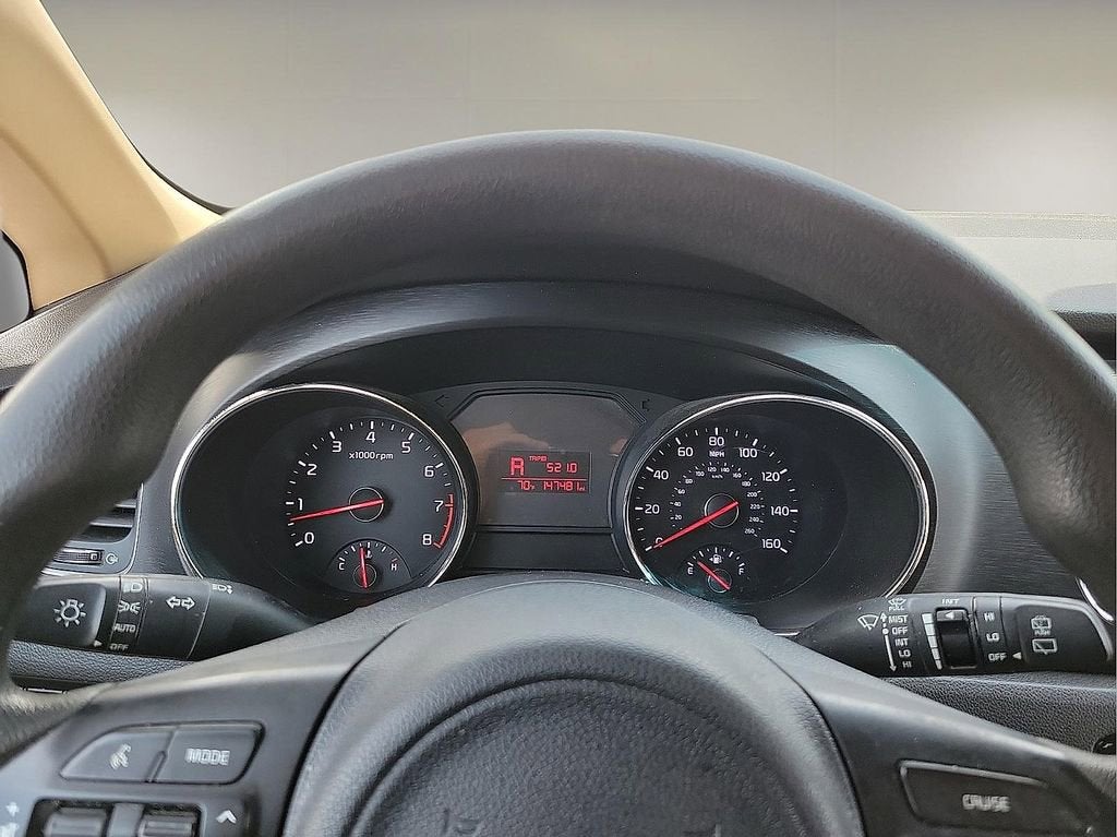 2016 Kia Sedona LX