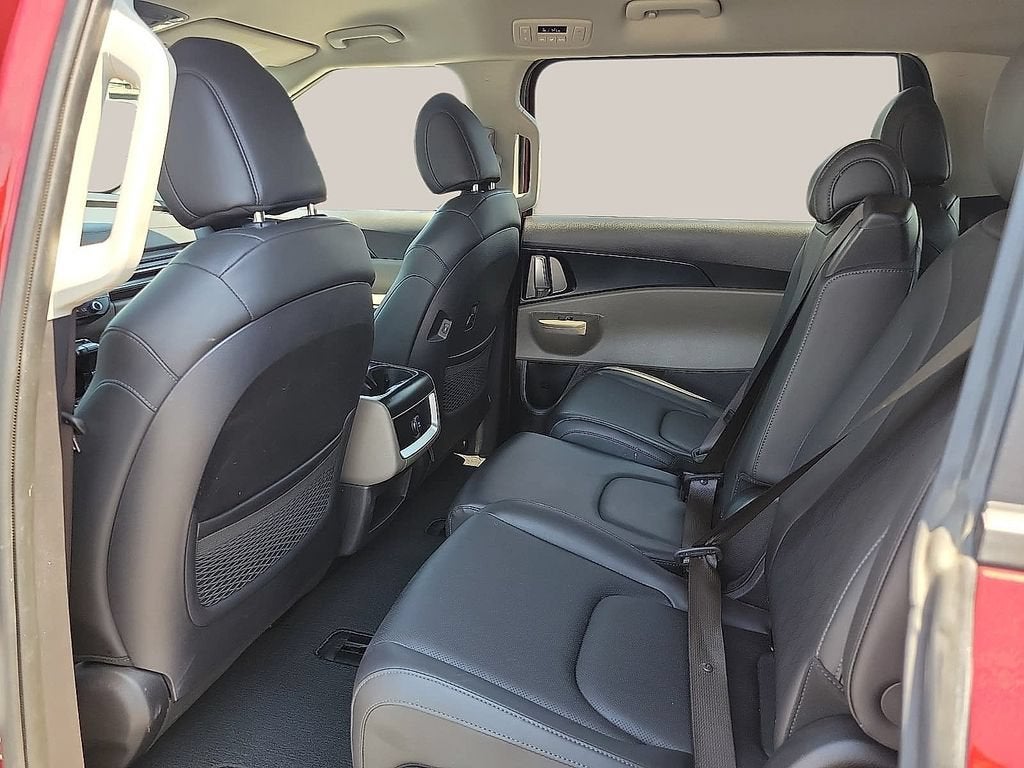 2025 Kia Carnival LXS